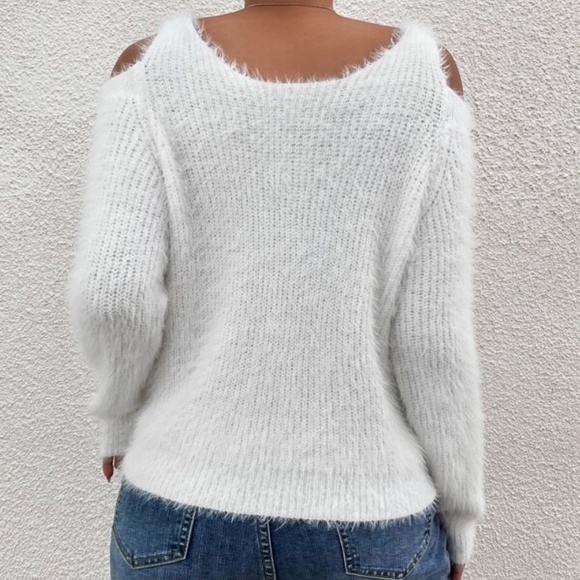 Cozy Fuzzy Cold Shoulder Sweater Top - Picture 12 of 13